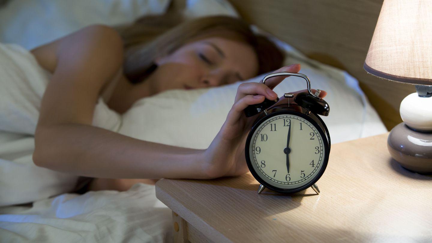 Утренняя дилемма: лучше поспать или заняться физкультурой?