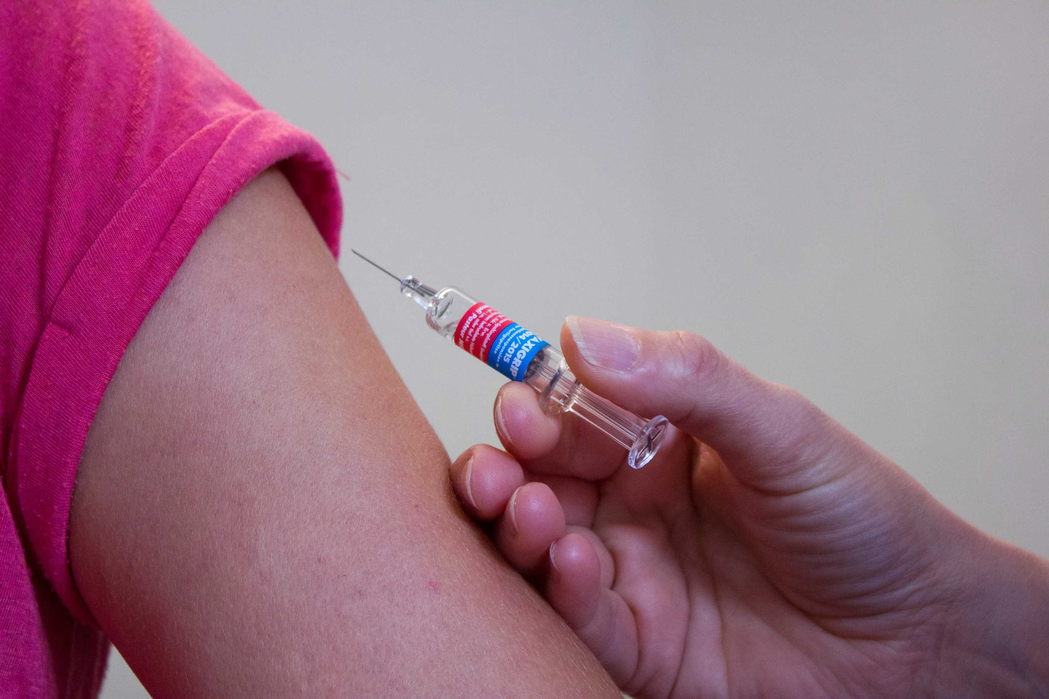 Испытания вакцины от ВИЧ начнутся в ноябре