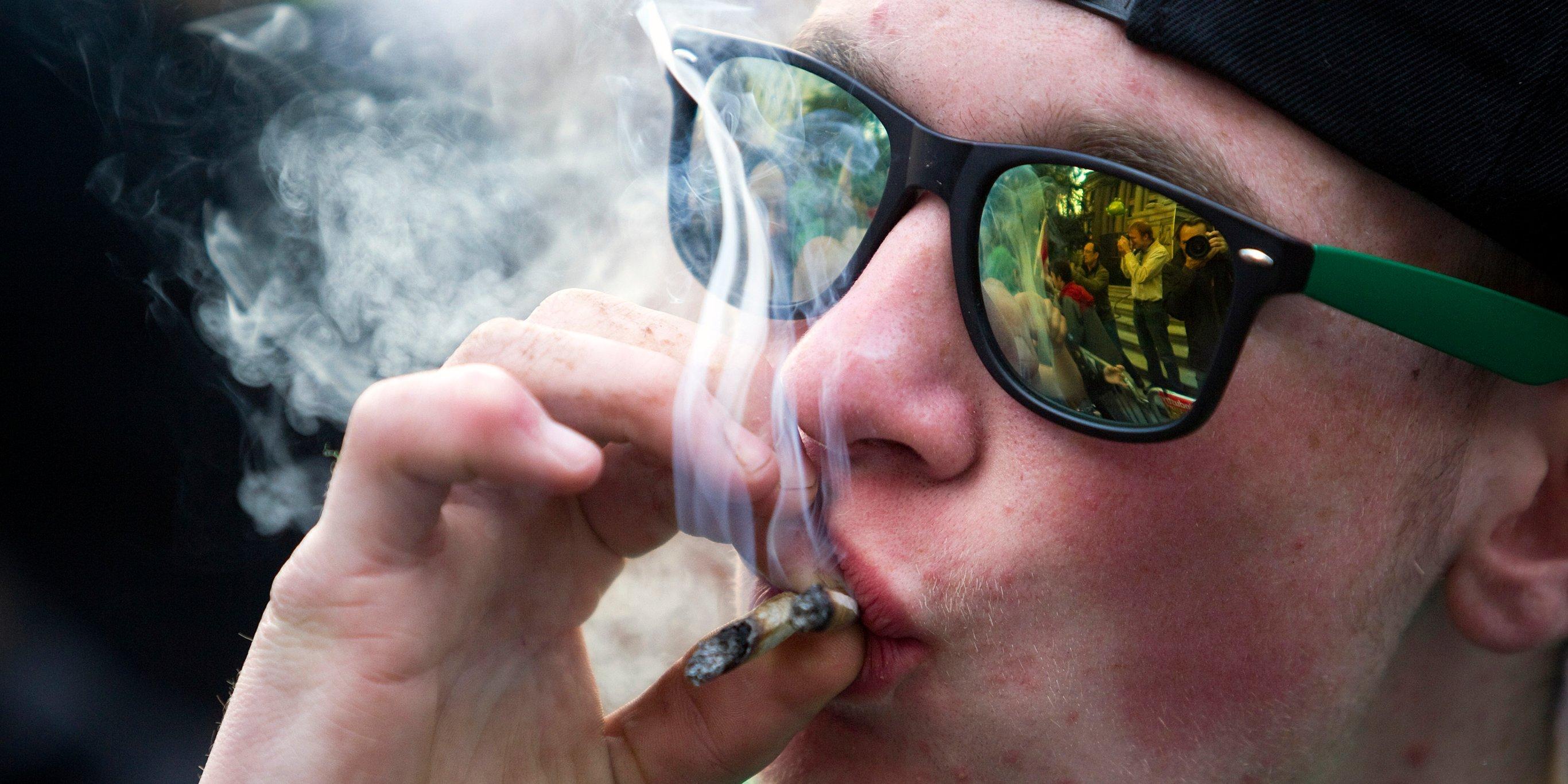 В США выросло число смертельных ДТП после легализации марихуанны