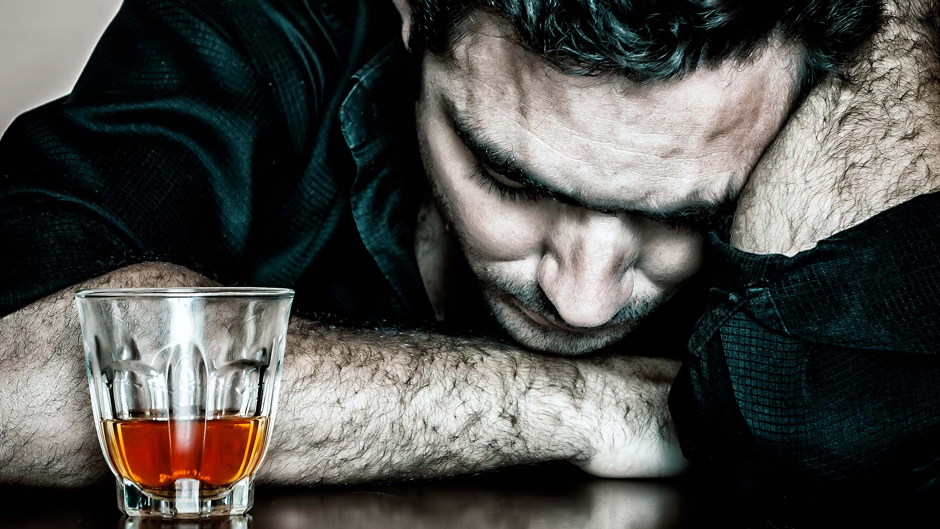 Мозговой иммунитет усиливает алкоголизм