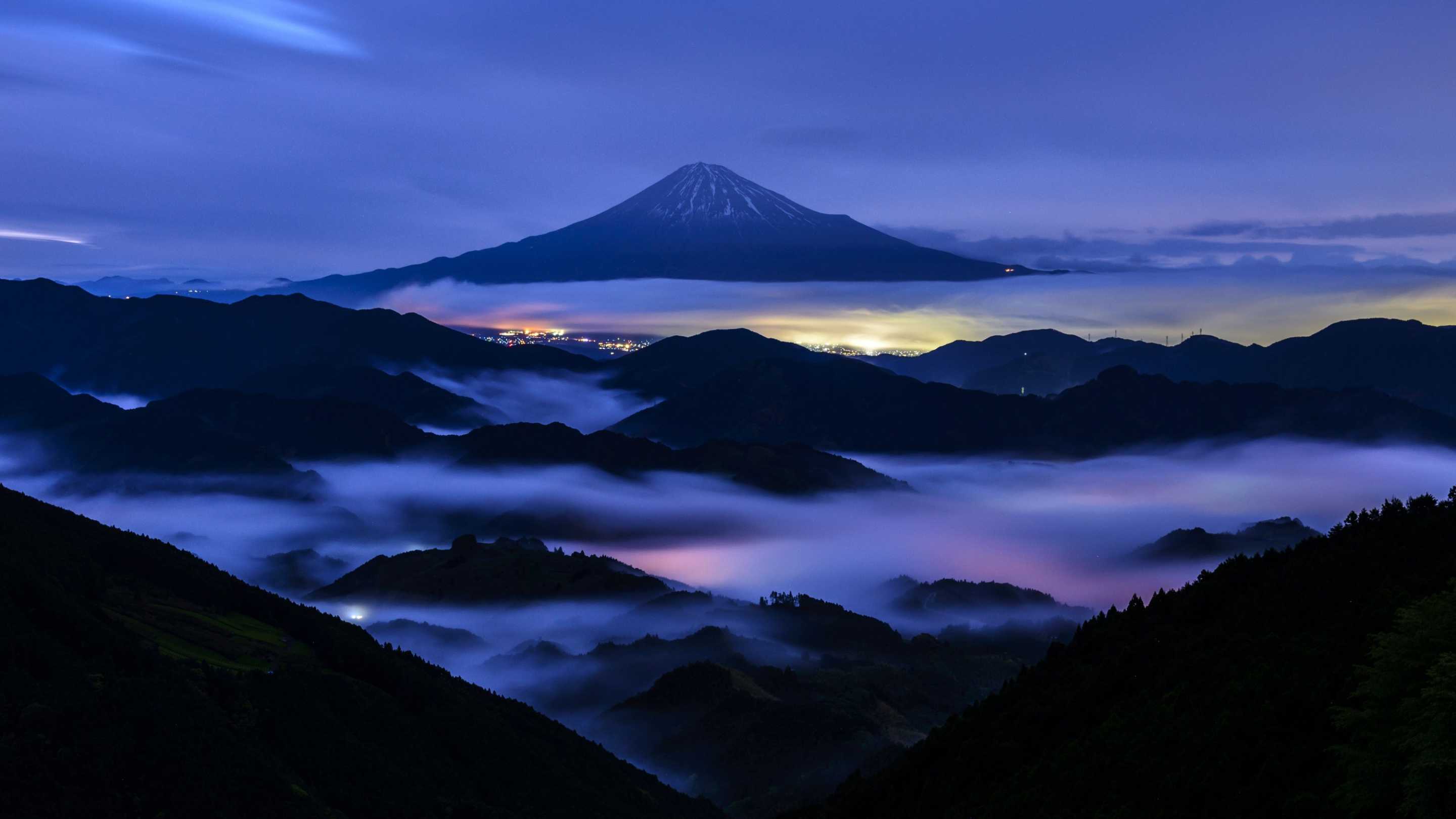 Геологи показали, что землетрясения в Японии усиливает «подземная гора»