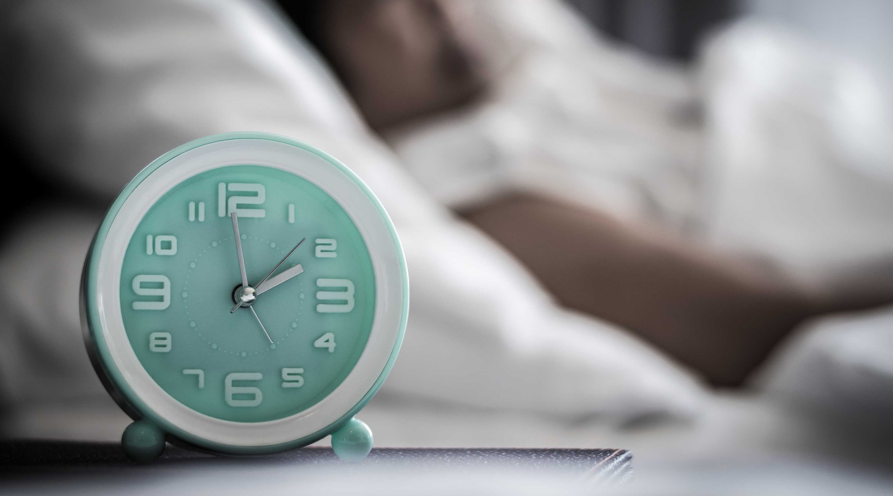 Ученые назвали оптимальную продолжительность сна в среднем и старшем возрасте
