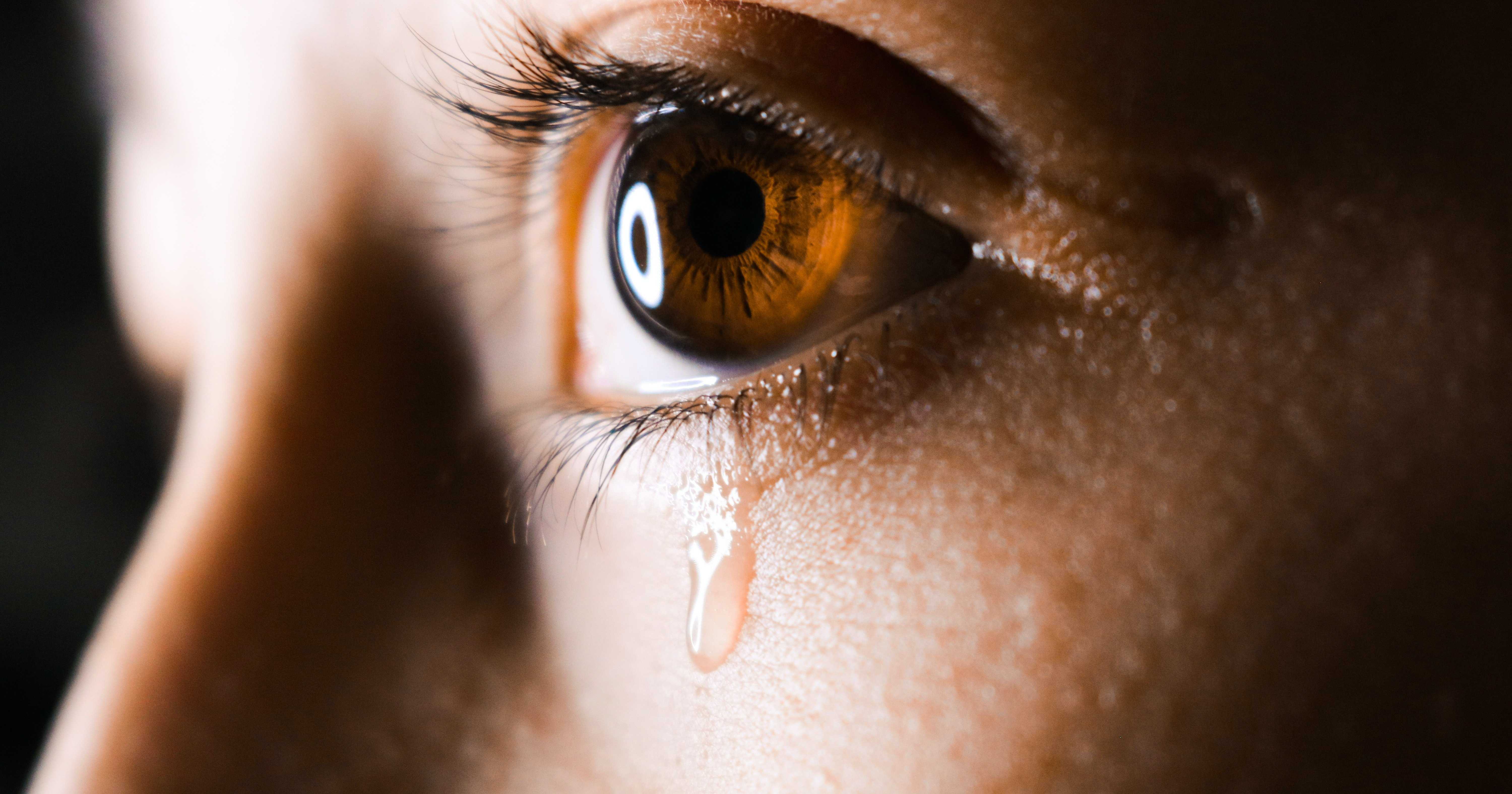 Ученые предложили диагностировать заболевания по анализу слез