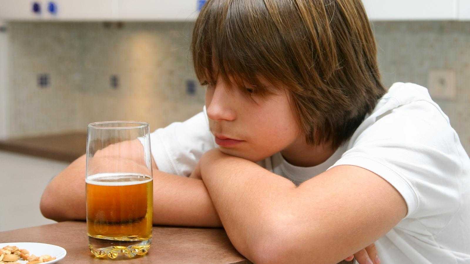 Однократная интоксикация алкоголем в детстве безвозвратно меняет нейроны