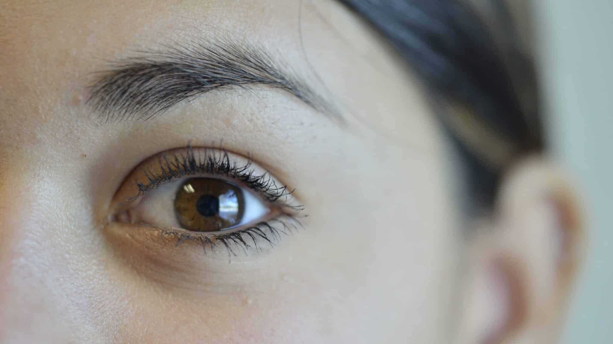 Ученые выяснили, почему почему аутисты редко смотрят в глаза