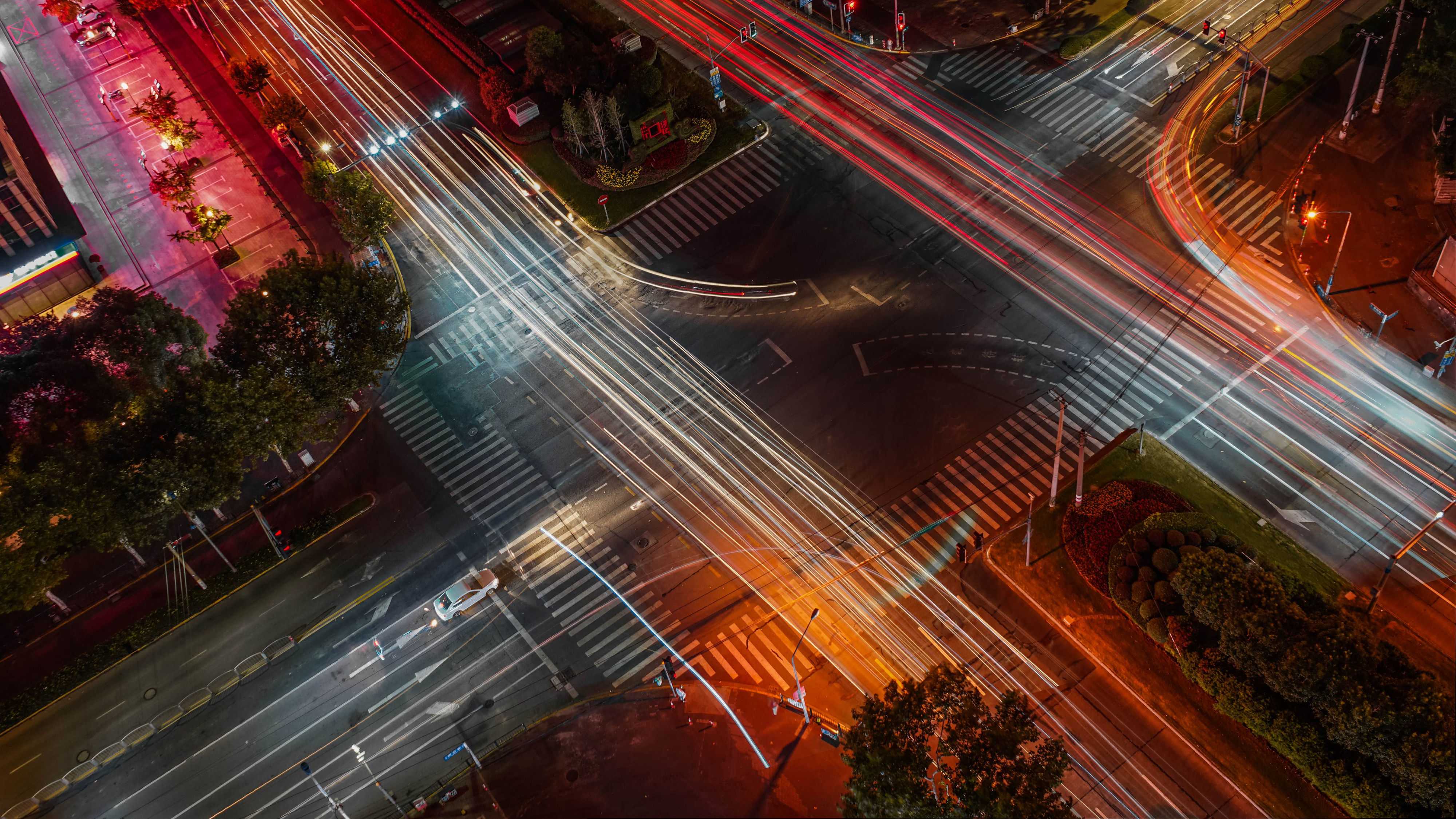 Ученые предложили четвертый сигнал светофора — для беспилотных автомобилей