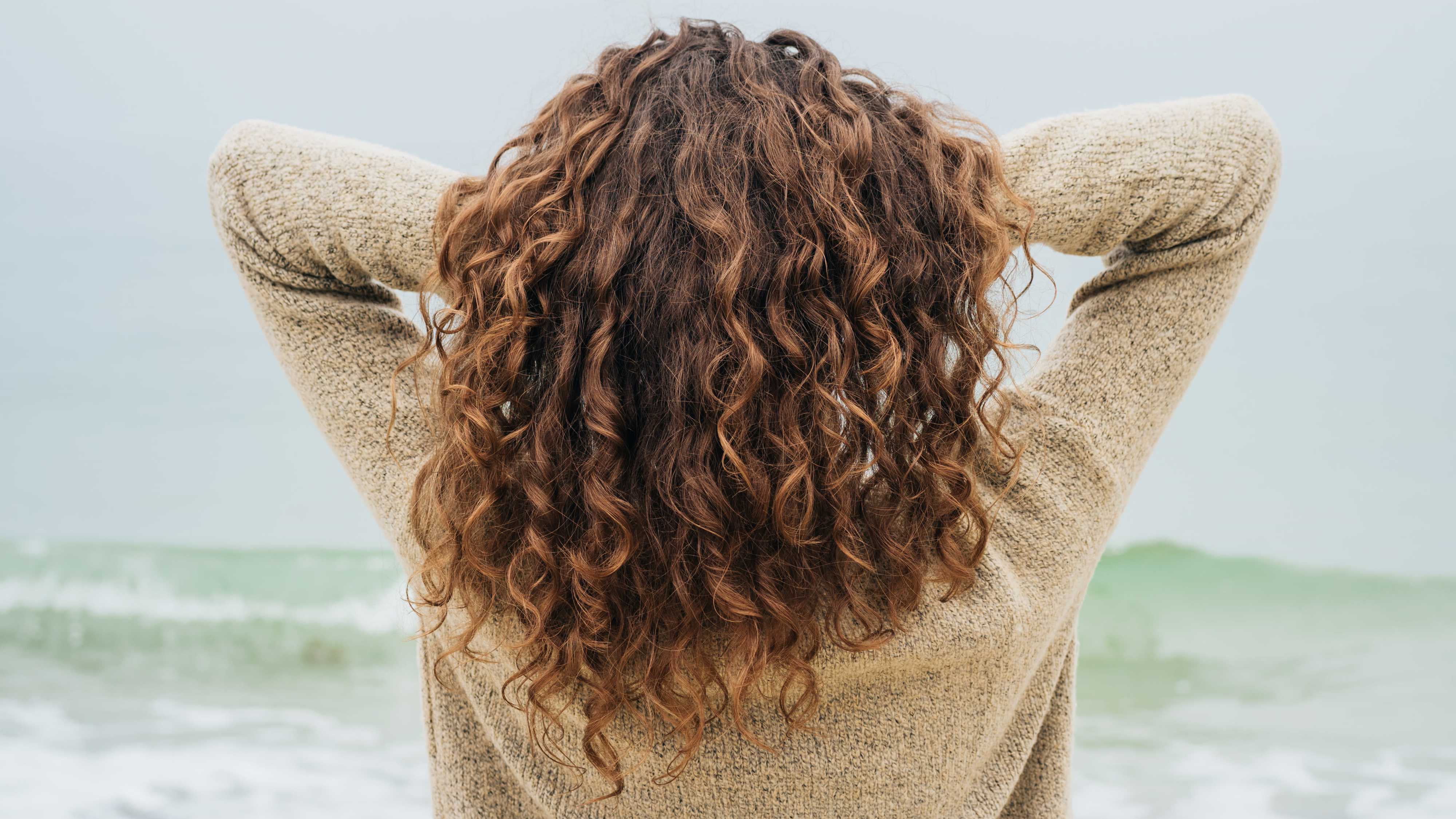 Ученые нашли гены, определяющие направление завитков волос